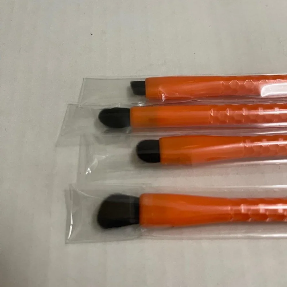 Beauty Diva London BNIB Orange Handle Diva 4 Piece Cruelty Free Eye Brush Set